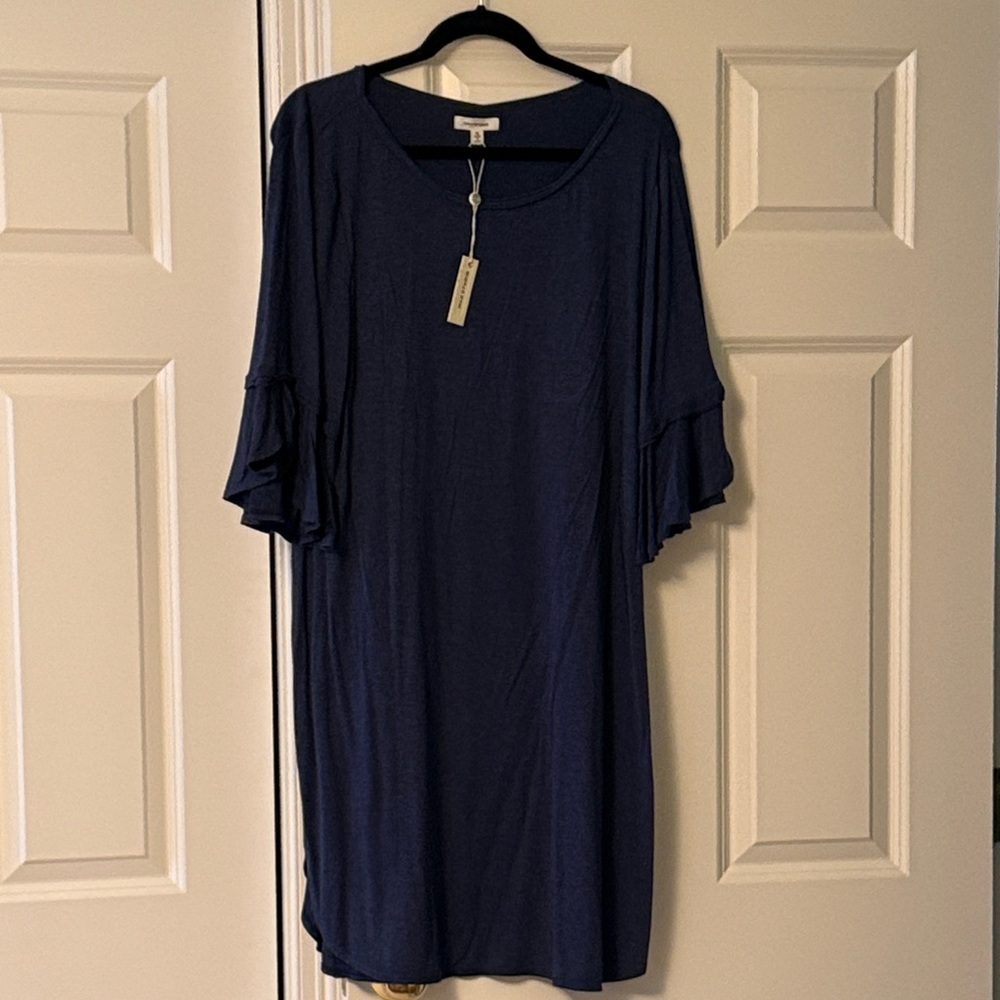 Max Studio Heathered Navy Blue flutter Sleeve Dress